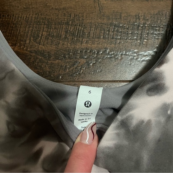 Lululemon Pink Marble Align Tank - Picture 4 of 4